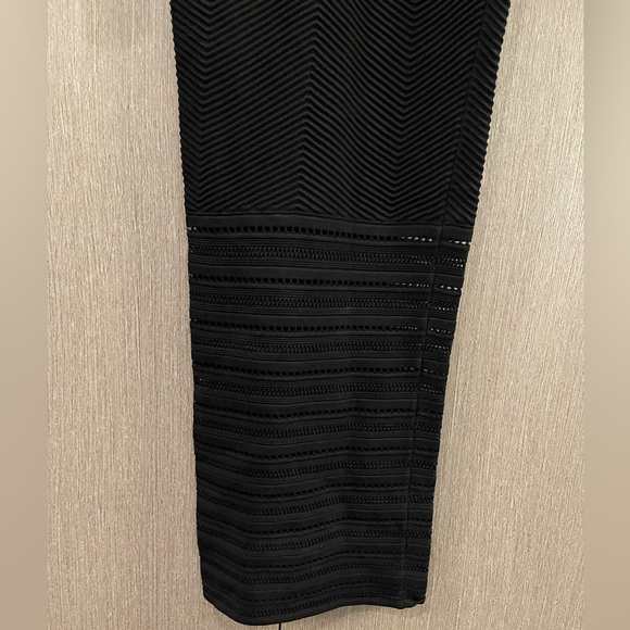 New Ronny Kobo knit maxi dress with chevron ribbed detail. Long sleeve. - Picture 5 of 6